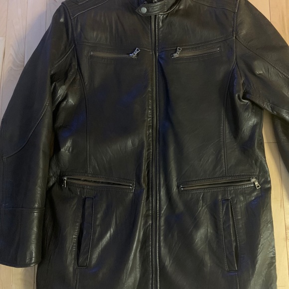 Vintage Danier Genuine Leather Jacket - Picture 4 of 4